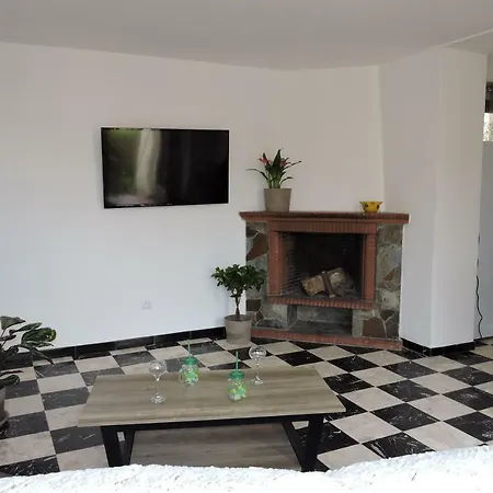 Le Clos Des Orangers *